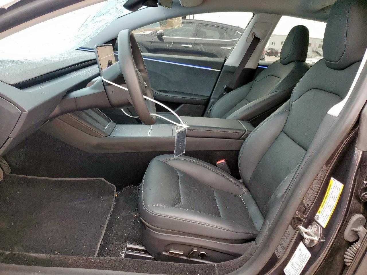 tesla model 3  2024
