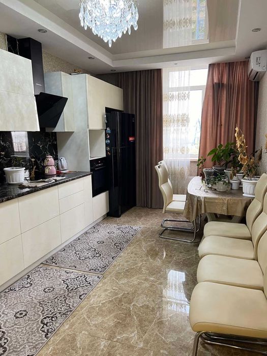 Просторная 3-к.квартира с готовым ремонтом в ЖК"Реал Парк" СК Стикон!