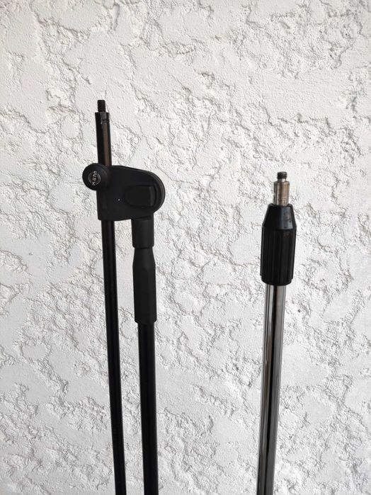 2 Tripés para Microfone (P / Peças)