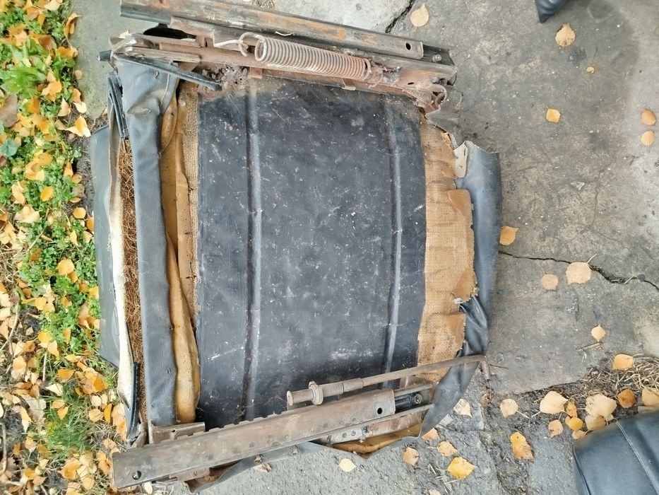 Передні сидіння ваз 2104/2105