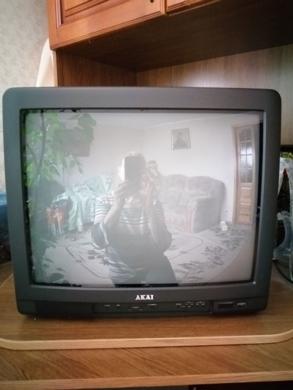 Телевізор akai / samsung