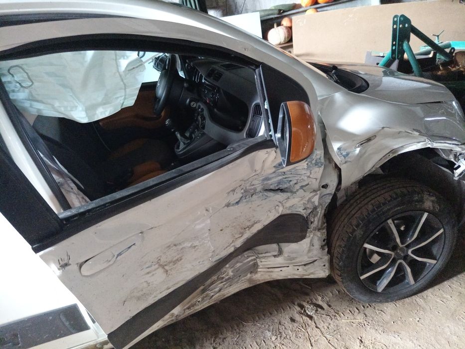 Fiat panda uszkodzony