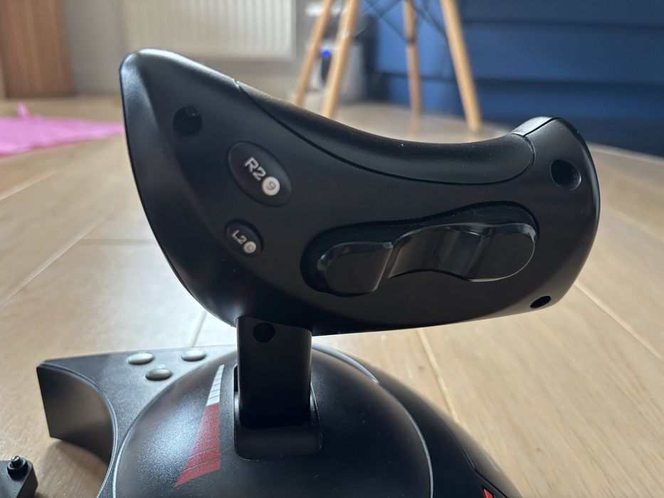 Thrustmaster T-Flight HOTAS X - stan idealny, bez pudełka