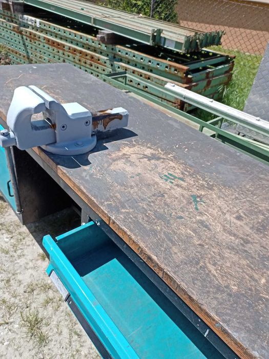 stół roboczy,stół warsztatowy,stół do garażu imadło