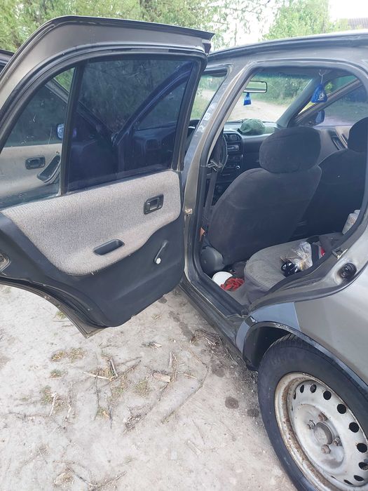 Нісан Сані 1.4 газ-бенз