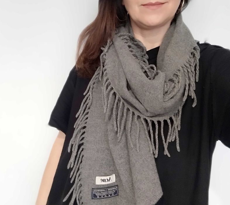 Acne studios kaszemirowy szal