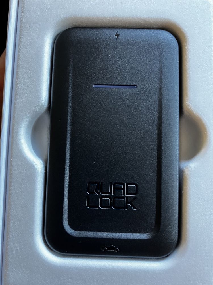 Quad Lock - Wireless CarPlay Adaptor