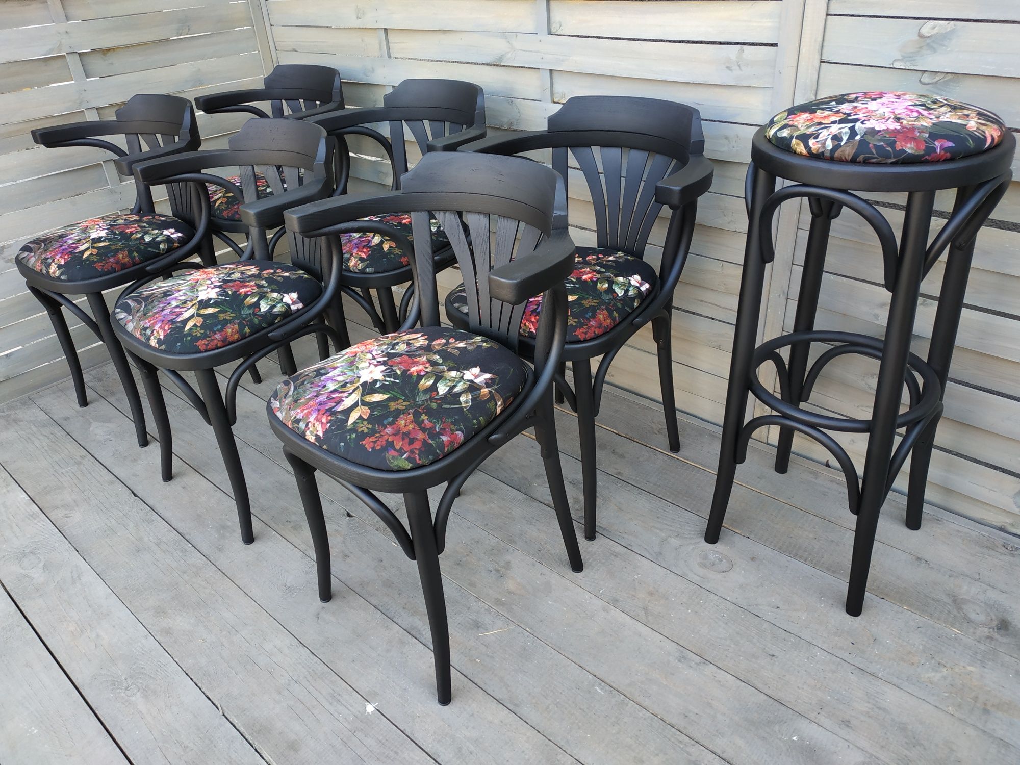 Krzesła fotele thonet wachlarz vintage po renowacji 80sztuk