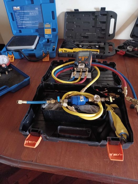 Equipamentos  e ferramentas  para área de AVAC