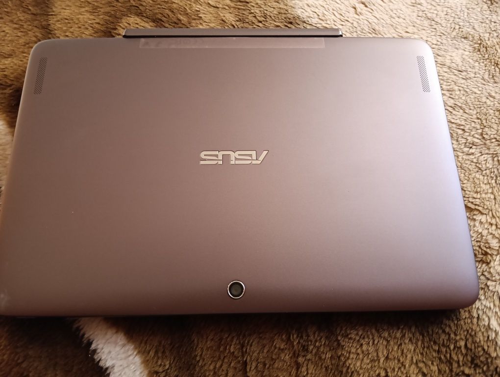 Laptop tablet 2w1 Asus Transformer t100ha