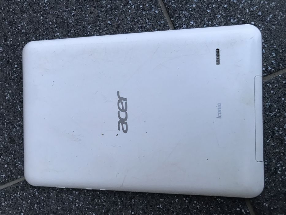 Продаю планшет Acer Iconia 3G wifi на запчасти