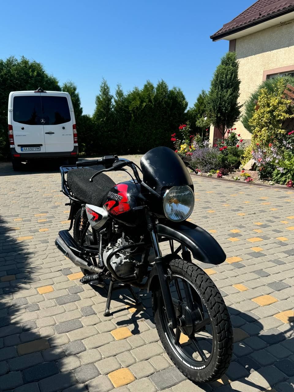 Продам Bajaj boxer 150