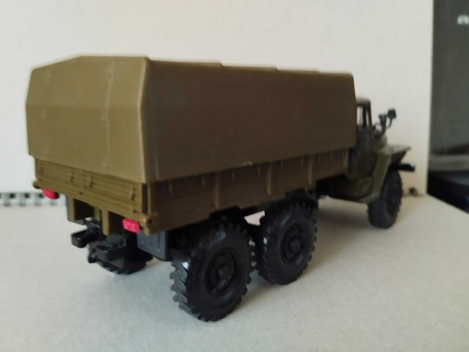 Модель Урал-4320  в масштабе 1 ; 43 производства СССР., Элекон