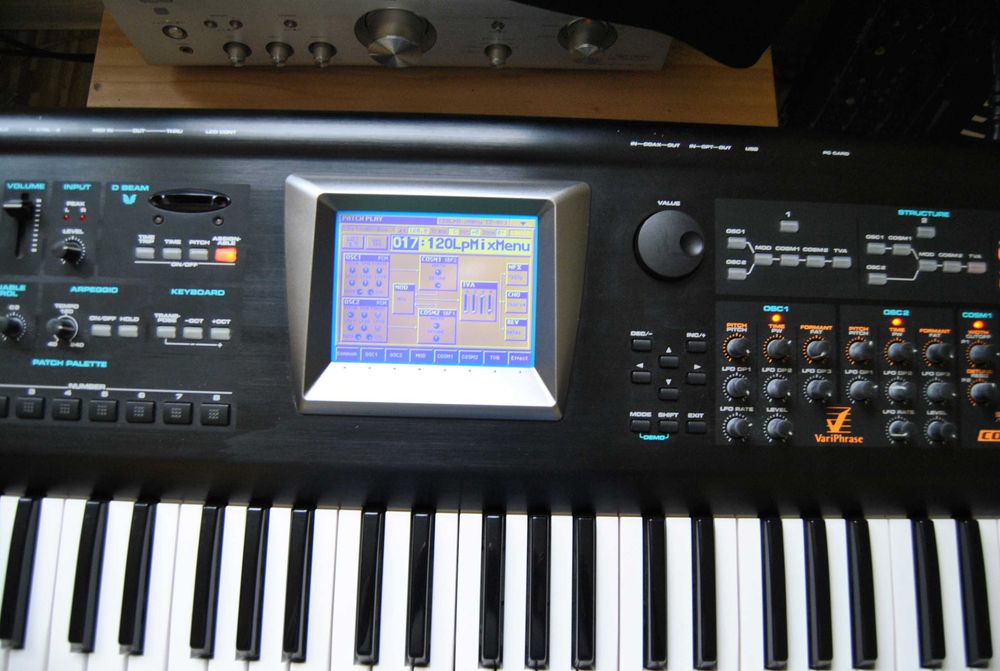 Roland V Synth kultowy syntezator. Unikat.