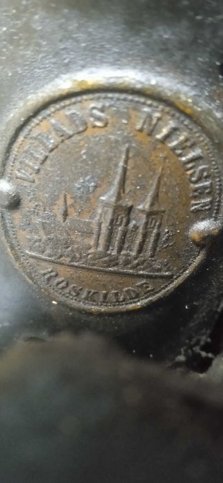 Antyk stara maszyna do szycia