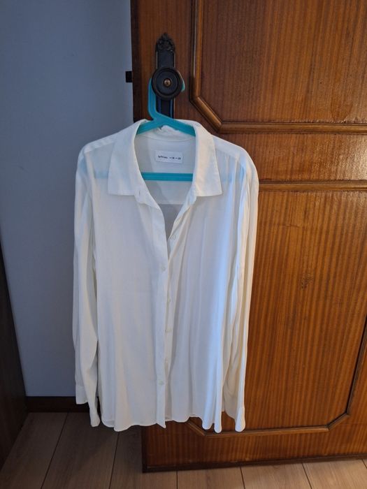 Diversas Peças de Roupa