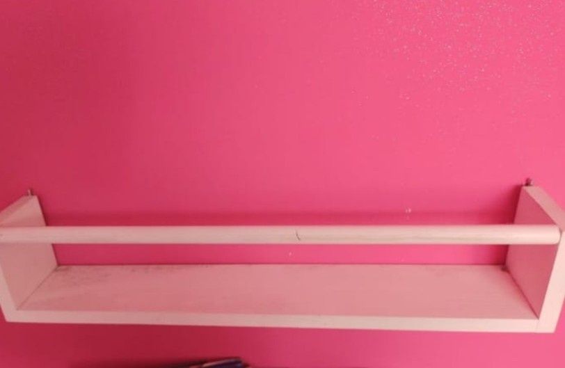 Dwie półki na książeczki