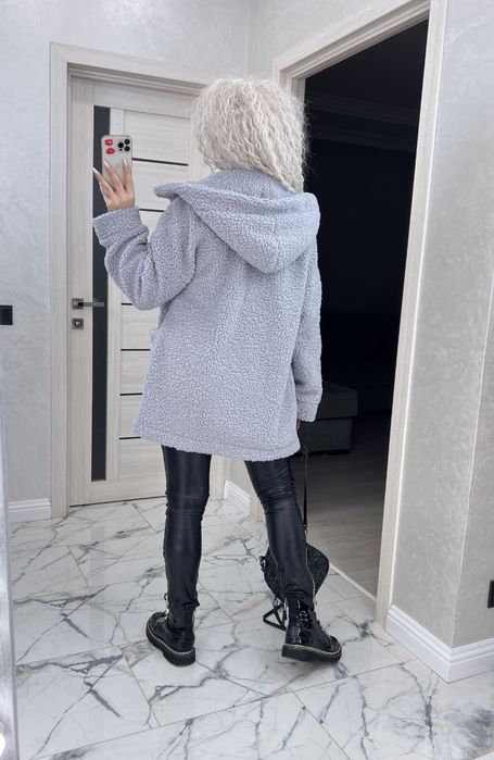 Куртка пальто демісизон з штучної овчини  хороших розмірів