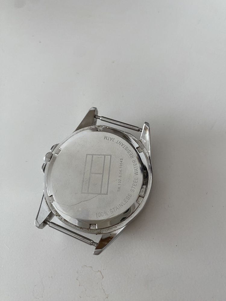 Relógio Tommy Hilfiger com bracelete de pele nova