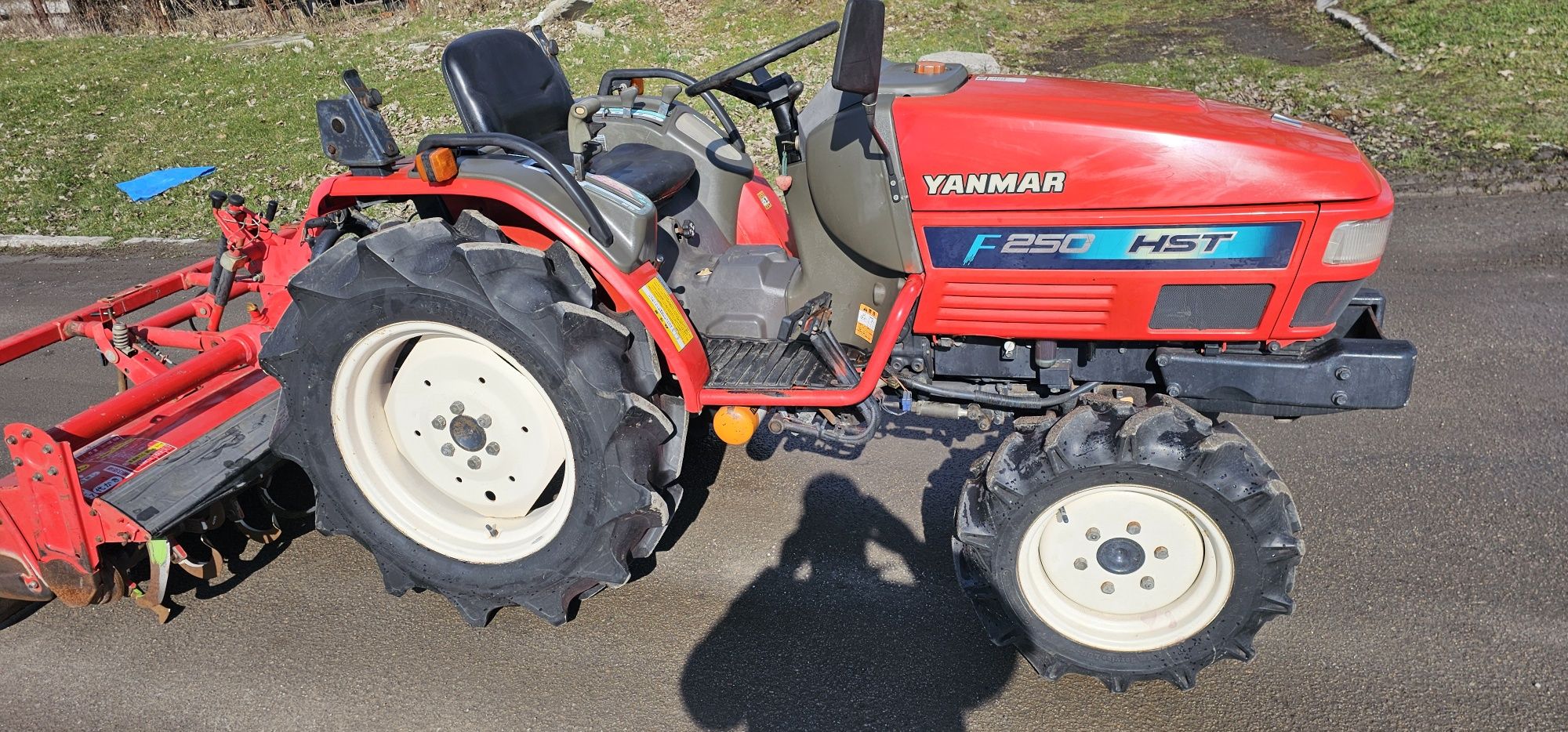 Японський Трактор мінітрактор Yanmar AF 250