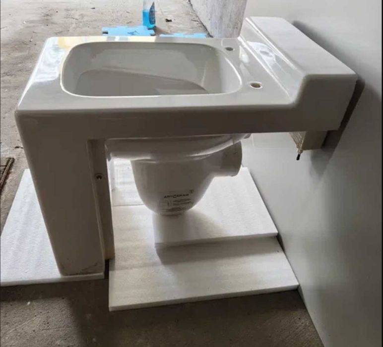 Art Ceram La fontana WC