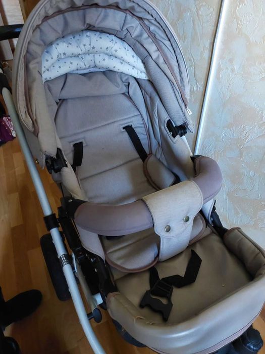 Продам коляску 2в1.