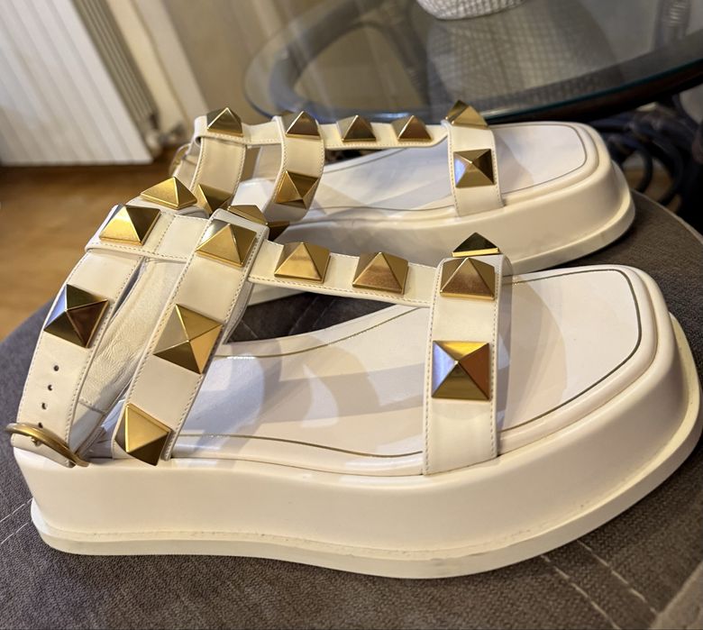 Сандалі Valentino 38р. 25 см по стільці