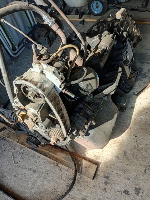 Pokrywa zaworów wałk, silnik, chłodnice i Iveco Daily 2.3 HPI