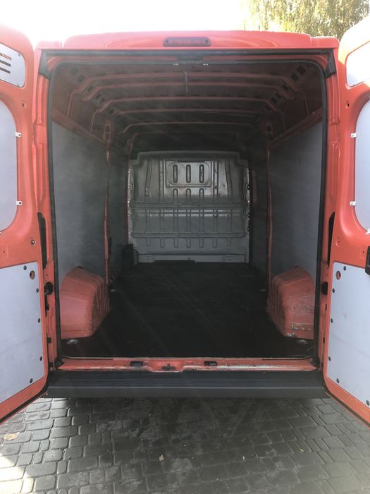 Вантажні перевезення,вантажники.