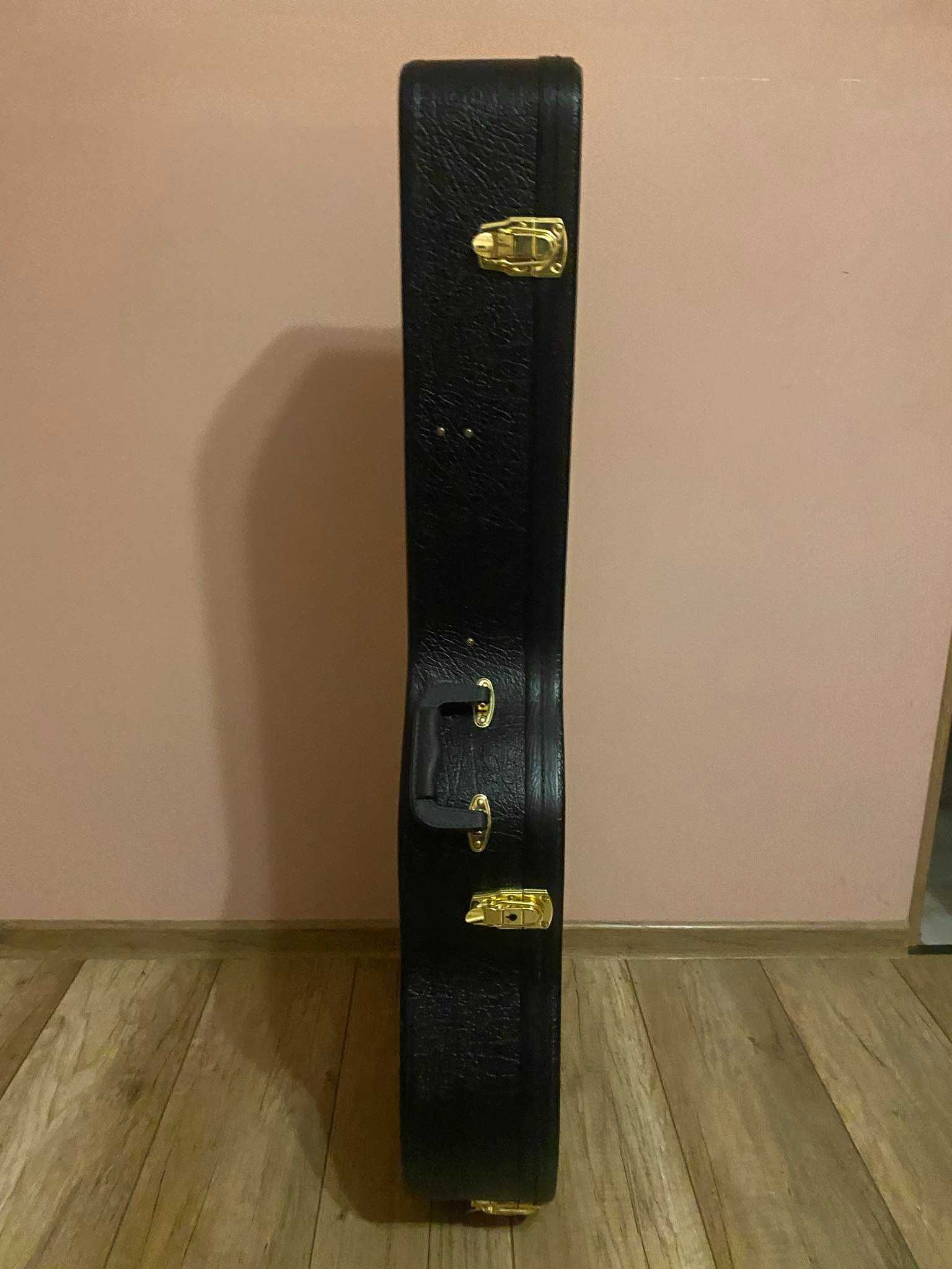 Sprzedam używaną gitarę klasyczną Takamince GC1