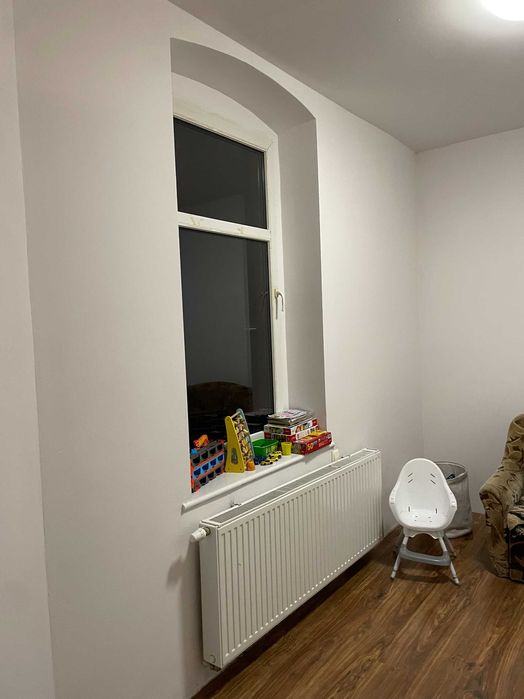 Sprzedam mieszkanie trzypokojowe.