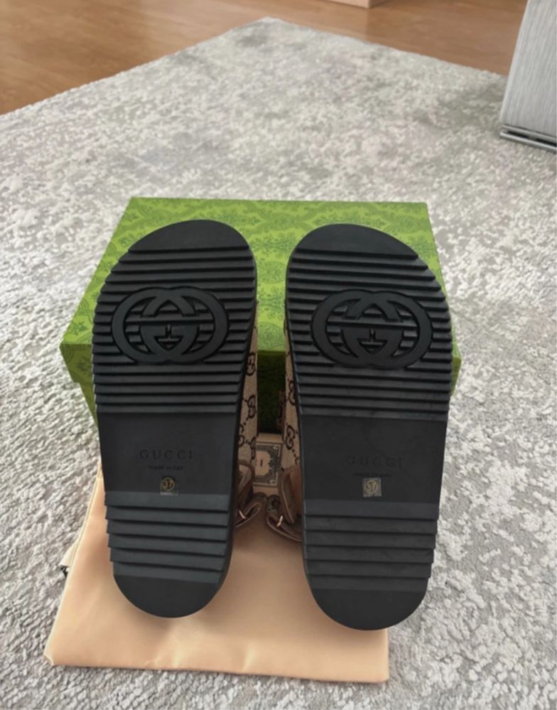Gucci sandalia (37)