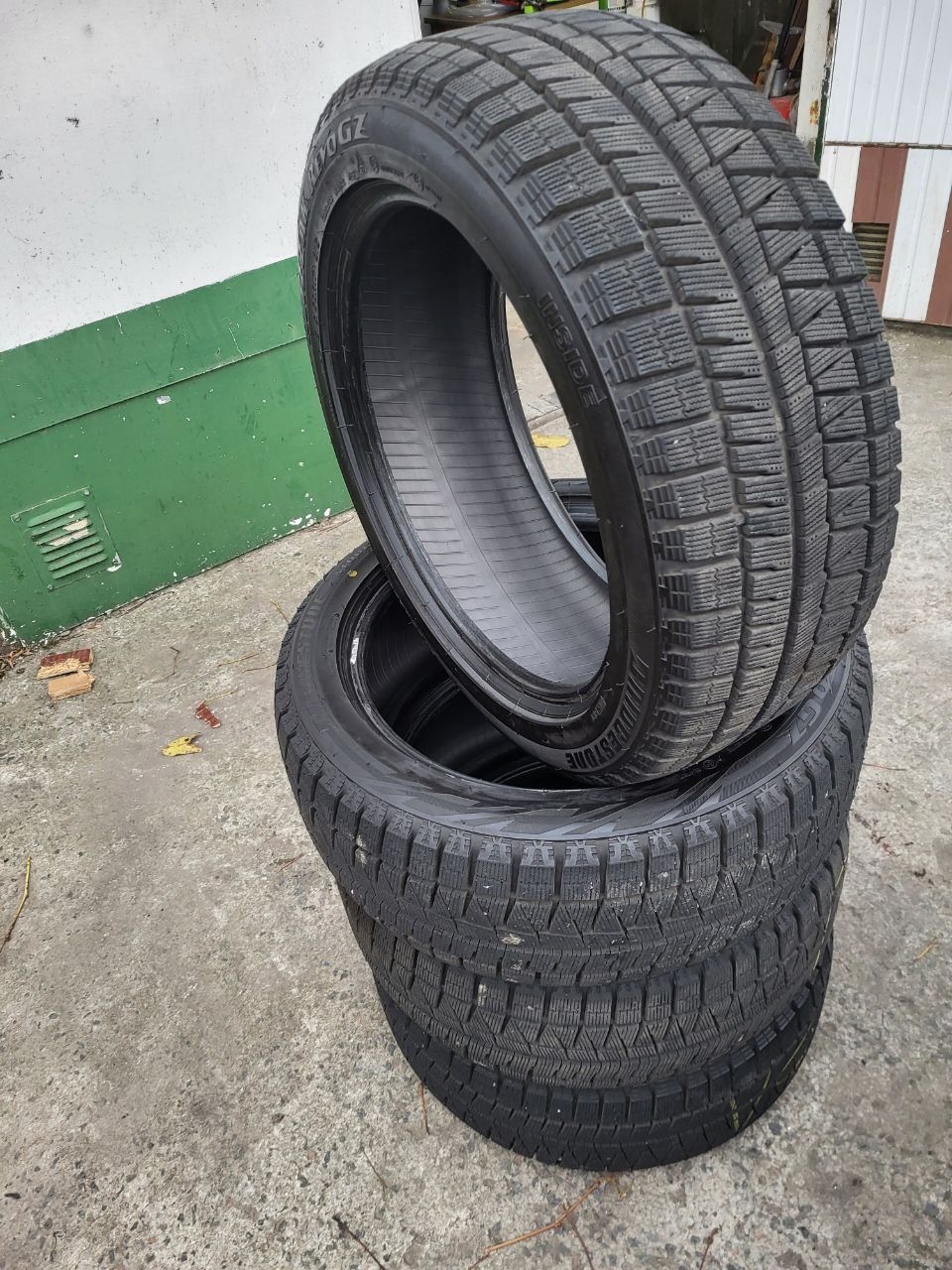Зимняя резина Bridgestone 215 50 R17 зимние шины покрышки
