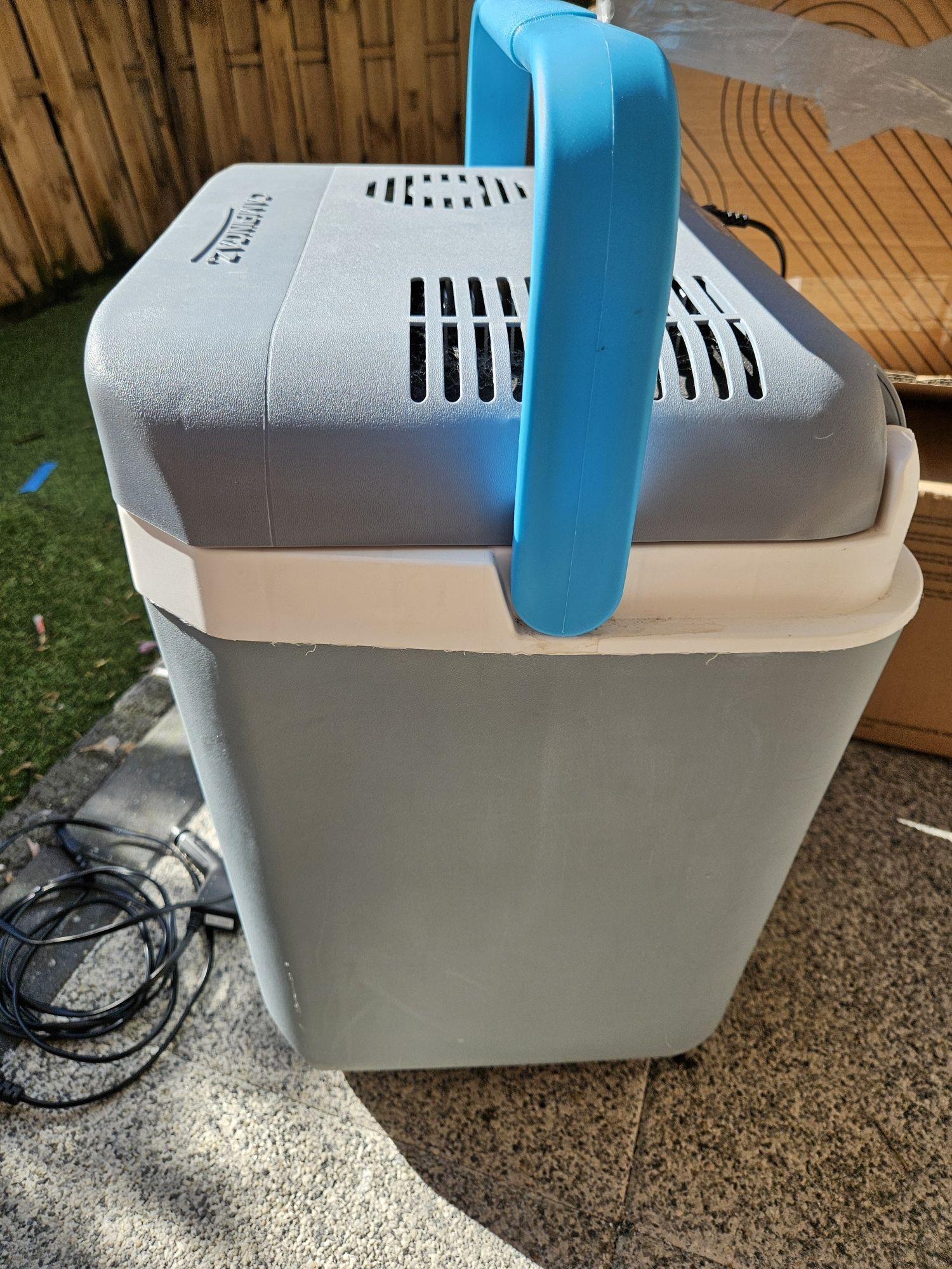 Lodówka turystyczna Campingaz Powerbox Plus 28 l 12/230 V