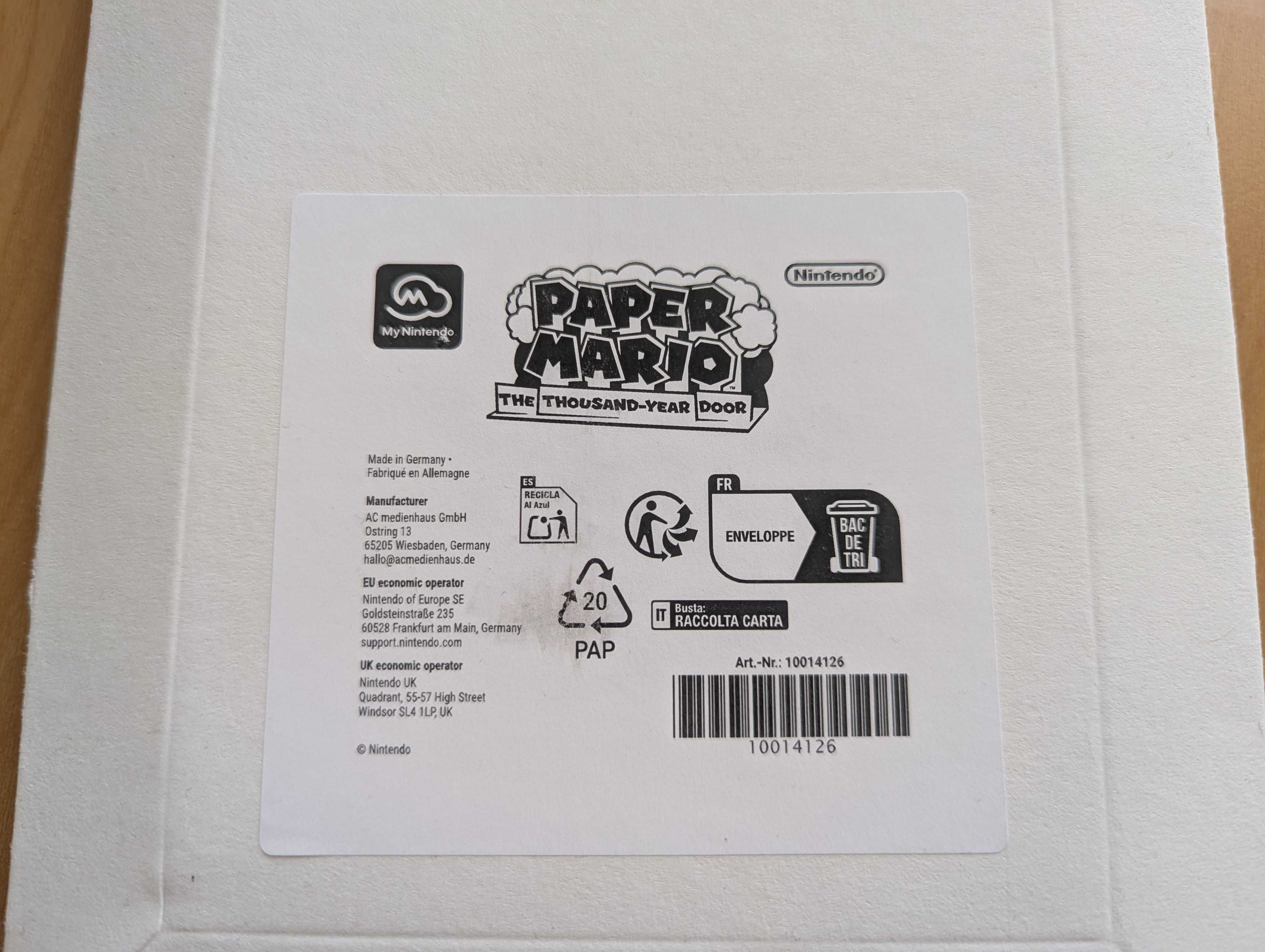 Paper Mario - notebook - Nintendo