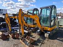 Mini koparka JCB 8018
