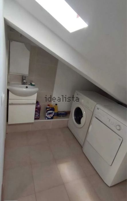 Alugo Quarto Individual Em Campolide