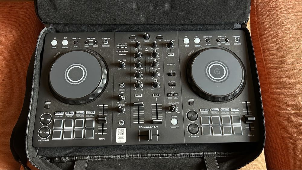 Vendo DDJ FLX4 semi nova