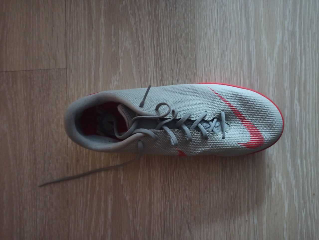 кросівки Nike. оригінал.