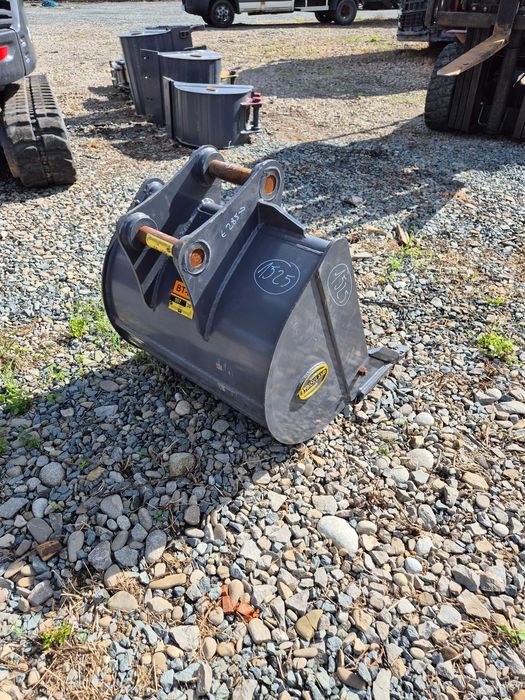 Nowa Łyżka koparki minikoparki, szerokość 75cm Bobcat Case JCB CAT