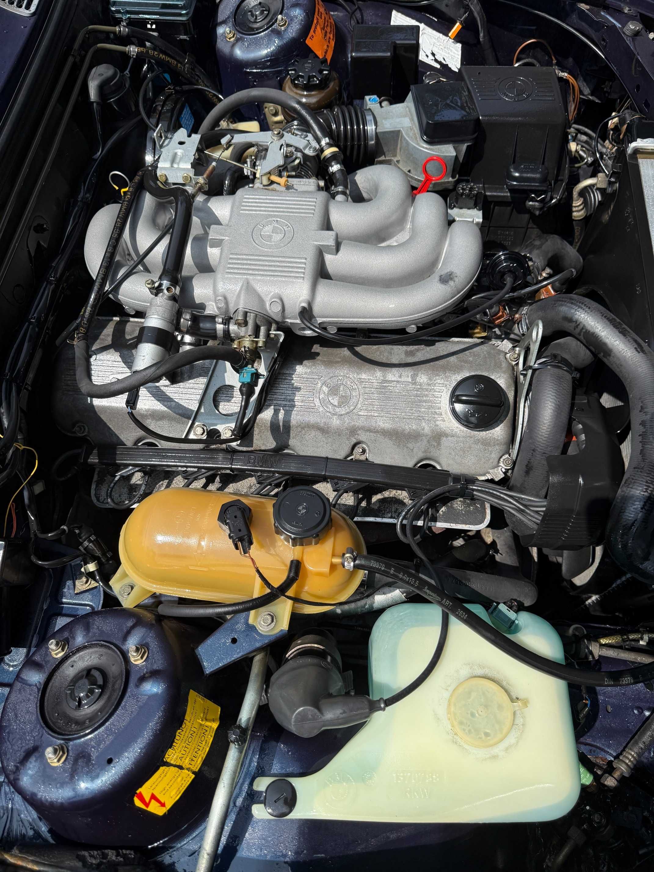 BMW SERIE 3 E30 325I COUPE CAIXA AUTOMÁTICA VERSÃO AMERICANA