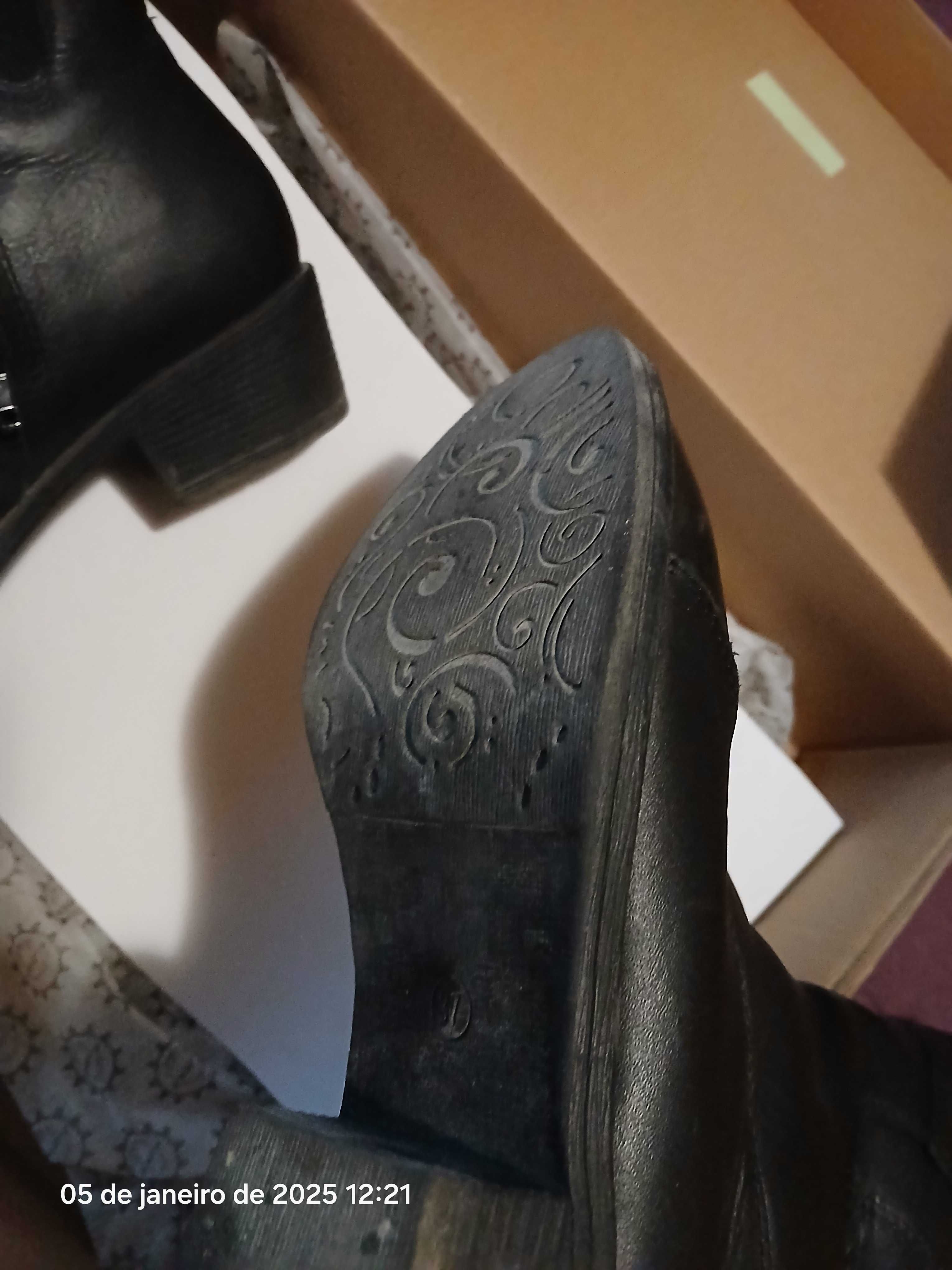 Botas mota senhora