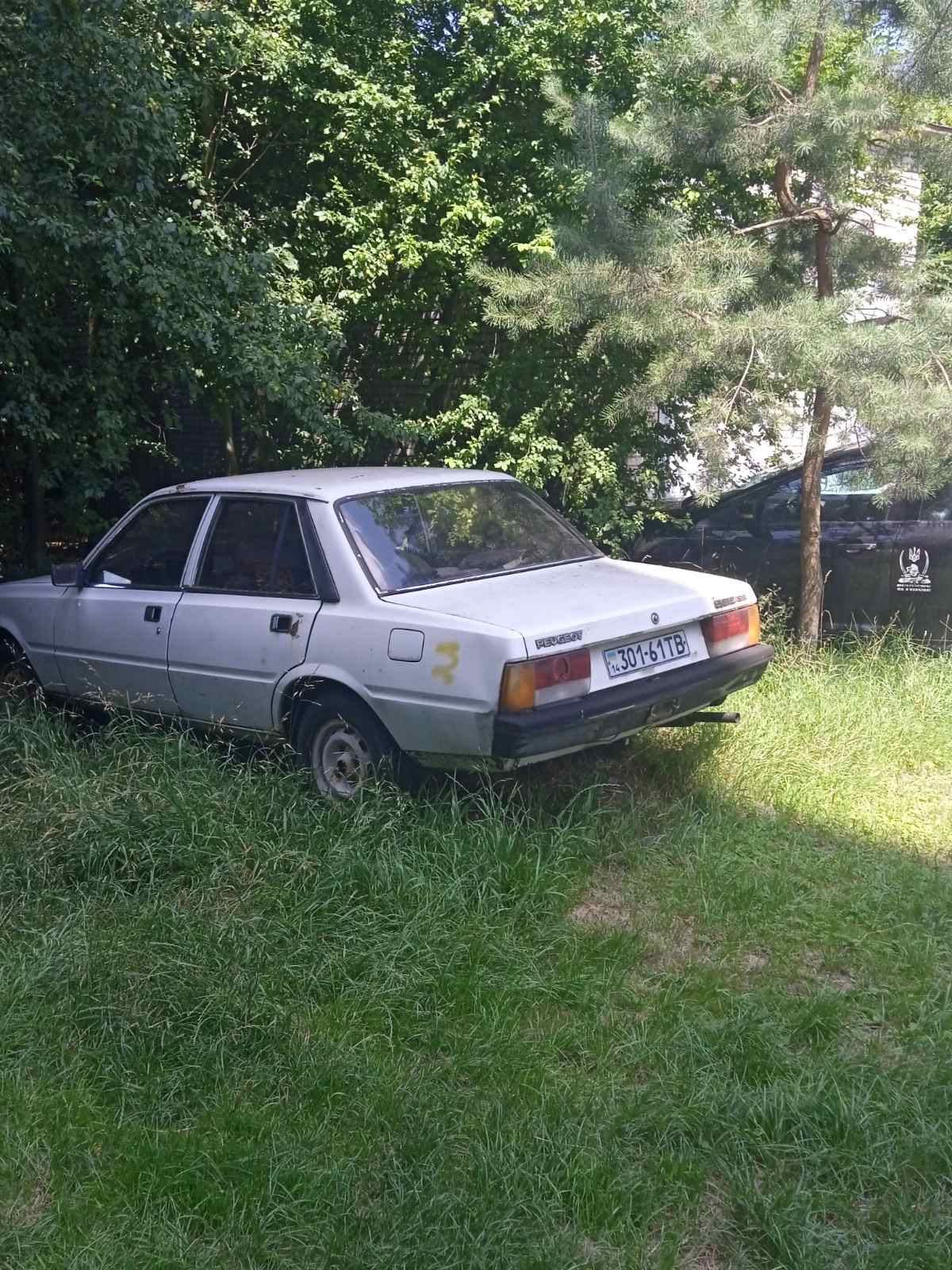 Продам пежо 305 не на ходу