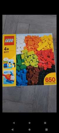 Klocki LEGO 650 elementów