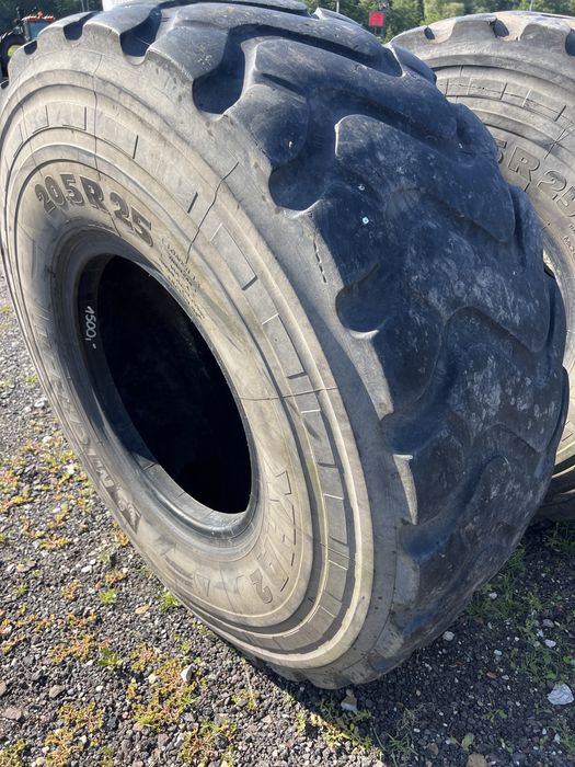 Opona używana 20,5R25