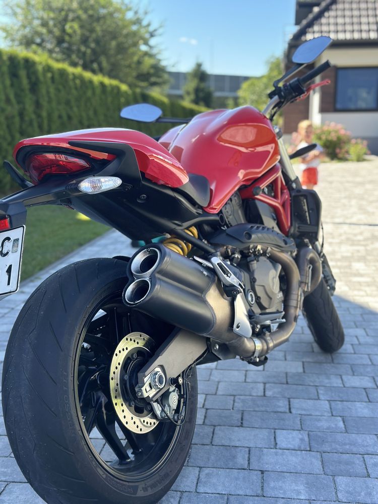Ducati monster 821