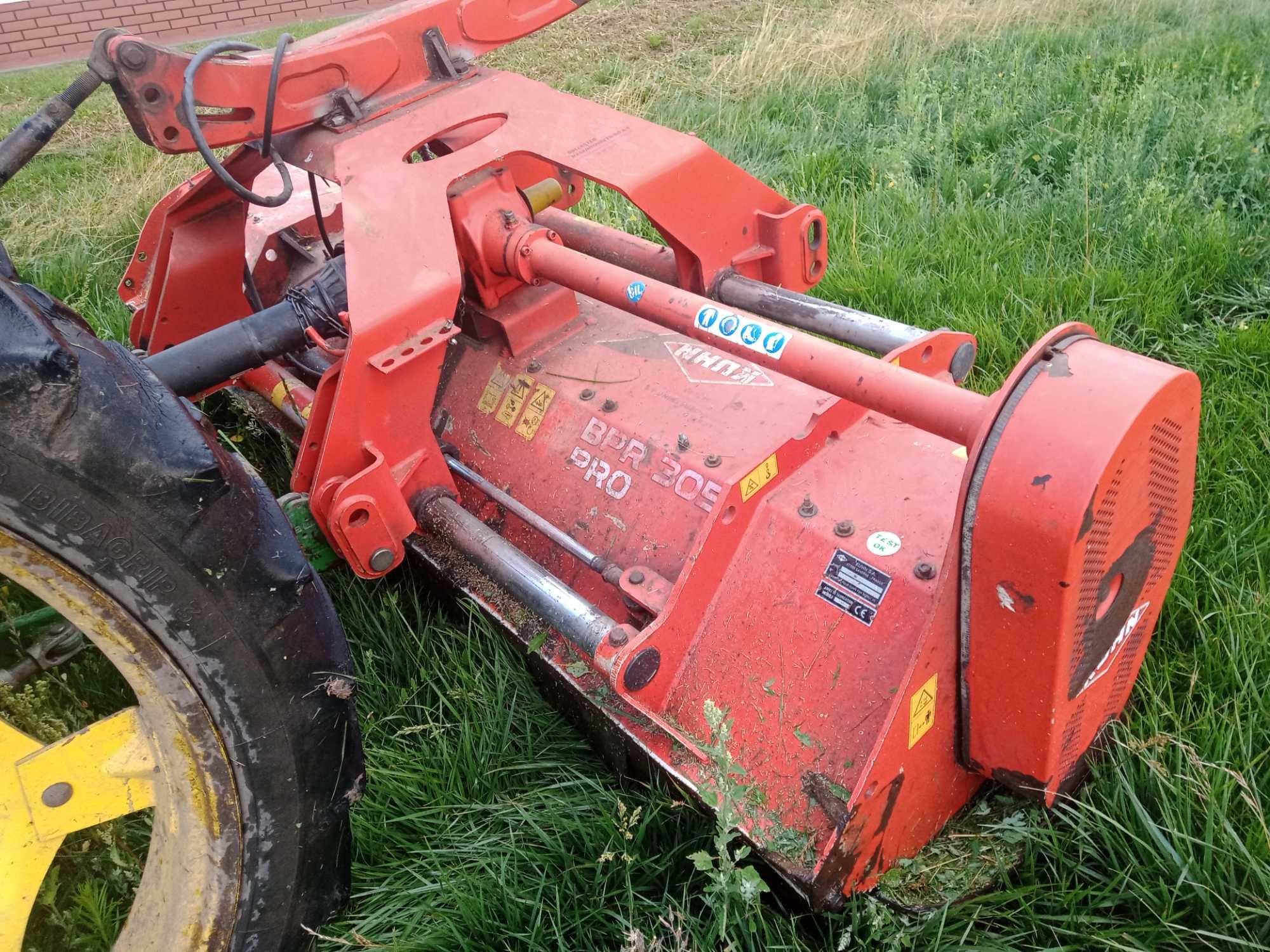 Mulczer kuhn 3 m młotki bijaki noże kosiarka bijakowa przedni tuz