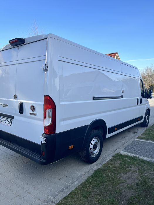 Wypożyczalnia busów, blaszaki , kat.B. 4 metry paka, klimatyzacja