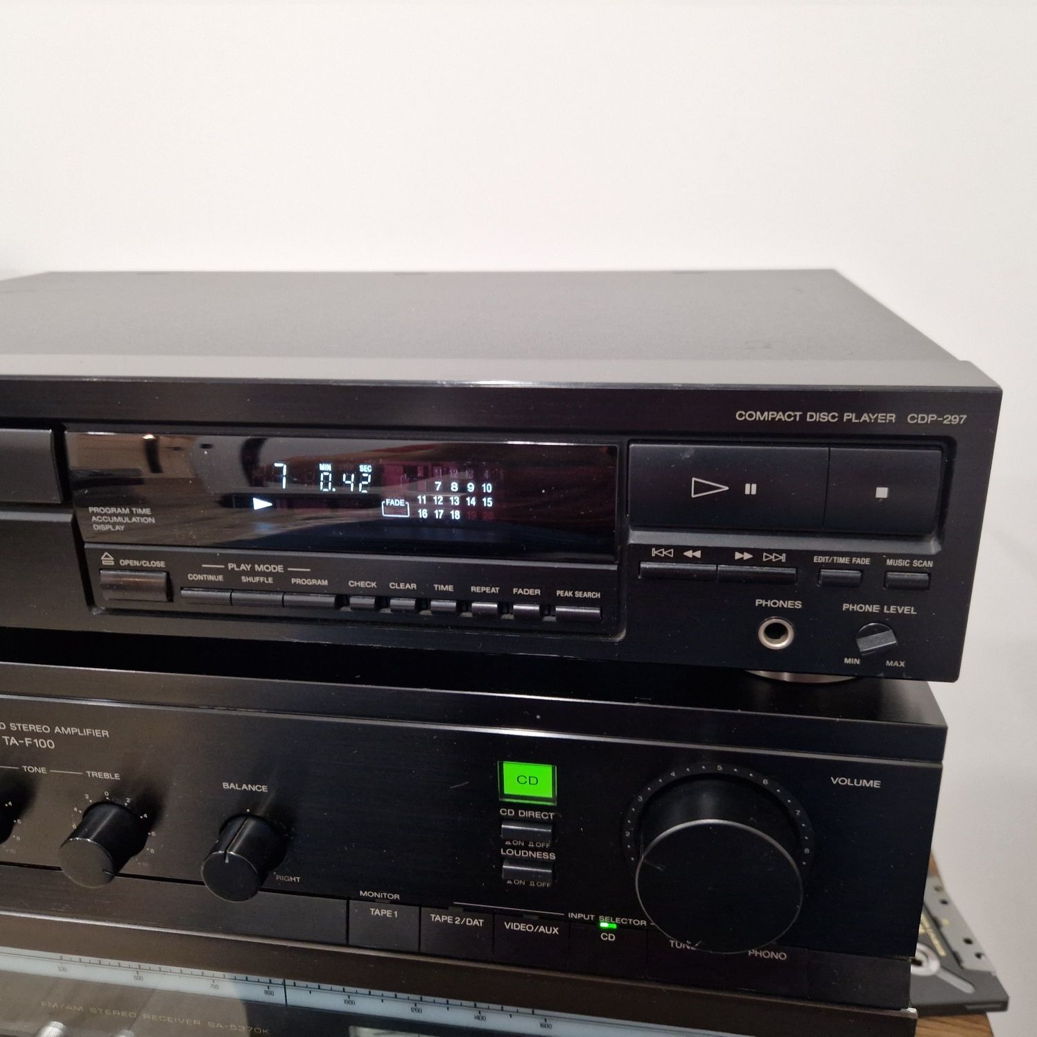 Wzmacniacz sony ta-f100 plus cdp-297