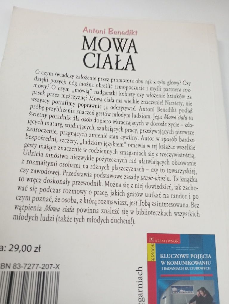 Mowa ciała - Antoni Benedikt